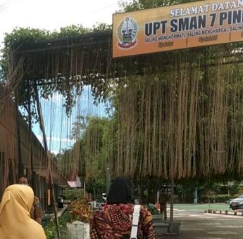 SMAN 7 Pinrang Terbaik Pertama Wajah Bahasa Sekolah Tingkat Nasional, Andi Sudirman: Jari Motivasi untuk Sekolah Lain