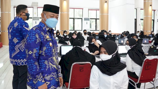 Wabup Gowa Turun Langsung Pantau Ujian 1.918 Peserta CPNS