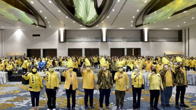 Suasana pengukuhan pengurus dan Rakorda AMPG, KPPG dan BSN Sulsel di Hotel Claro, Jalan AP Pettarani, Makassar, Minggu (10/10/2021).