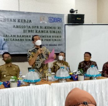 Anggota DPR RI Kamrussamad dan Bupati Sinjai Temui Pelaku Usaha, Ini yang Mereka Bahas