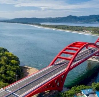 Tunaikan Mimpi ke Tapal Batas RI-Papua Nugini: (1) Jembatan Holtekamp, Magnet Ekonomi Baru di Timur