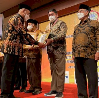 Raih Penghargaan PWRI, Abdul Hayat: Ini Karena Support Para Pendahulu Kita