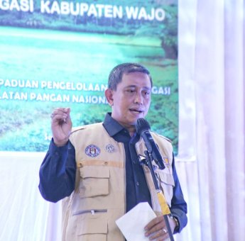 Kukuhkan Komisi Irigasi Kabupaten Wajo, Ini Pesan Bupati Amran Mahmud