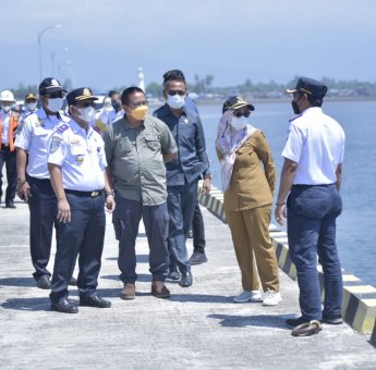 Tinjau Pelabuhan Munte, Anggota DPR RI Muhammad Fauzi: Butuh Perpanjangan Dermaga Sampai Terminal Penumpang
