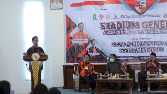 Konten Kreator Rijal Djamal, memberikan sambutan saat menghadiri kegiatan Pemuda Pancasila Kabupaten Sinjai, Selasa (26/10/2021).