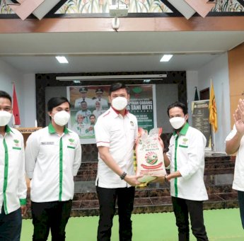 Adnan Purichta Dorong Pemuda Tani Gowa Manfaatkan Inovasi untuk Tingkatkan Sektor Pertanian