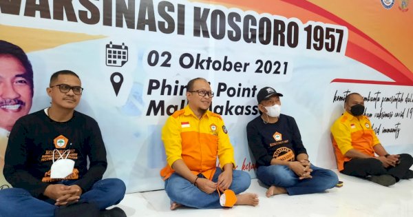 Antusias, Ratusan Masyarakat Ikuti Vaksinasi Bareng Kosgoro Sulsel