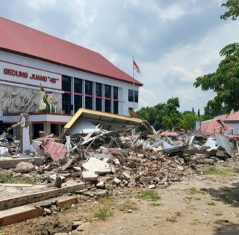 Penertiban Berjalan Lancar, Dirut Perseroda Pastikan Lahan 45 Kembali ke Tangan Pemprov