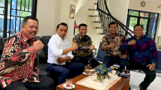 Wakil Ketua DPRD Sulsel, Syaharuddin Alrif saat menerima kunjungan anggota DPRD Maros membahas terkait kelangkaan BBM, Sabtu (16/10/2021).