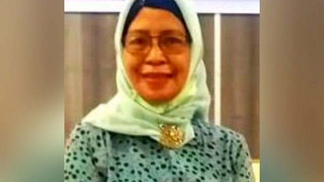 Dr.Hj. Nurhayati, M.Hum.