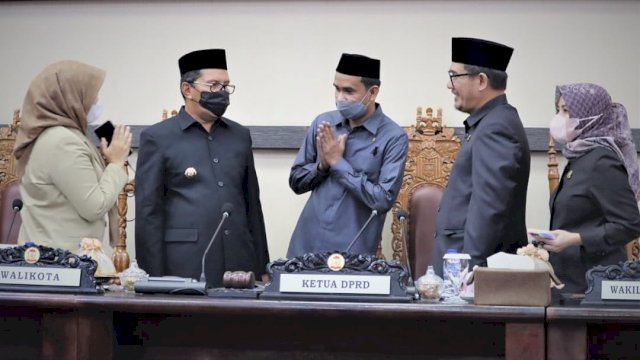 Suasana rapat paripurna DPRD Makassar dengan agenda penandatanganan Nota KUA-PPAS APBD Perubahan 2021, Selasa (28/9/2021).