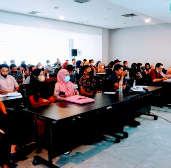 Dekatkan Pelayanan Publik, Desa di Sinjai Ikuti Bimtek Smart Village di Makassar