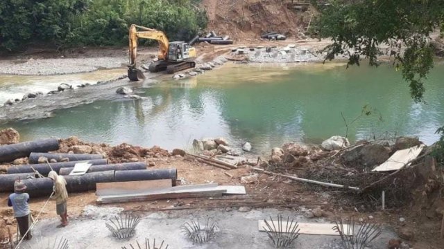 Pembangunan Jembatan lanrange yang menghubungkan kabupaten Wajo dan kabupaten Sidrap.