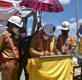 Resmikan Jembatan Budong-budong Mamuju Tengah, Ini Pesan Gubernur ABM