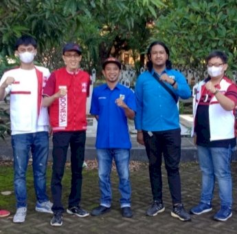 Jelang Hari Pahlawan, GEMA INTI Kolaborasi Anjangsana Sosial dan Aksi Tabur Bunga di TMP Makassar