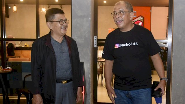 Ilham Arief Sirajuddin Bersama Wali Kota Palopo Judas Amir, Minggu (14/11/2021) malam.