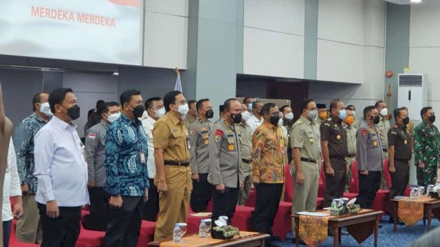 Penandatanganan Komitmen Jakarta Bebas Pungli di Balaikota DKI Jakarta, Selasa (16/11/2021).