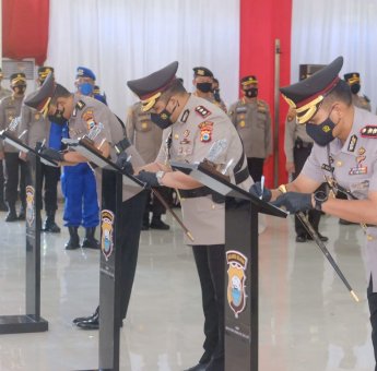 Baru Jabat Kapolda Sulsel, Irjen Pol Nana Sudjana Langsung Pimpin Sertijab Kapolres Palopo dan Luwu Utara