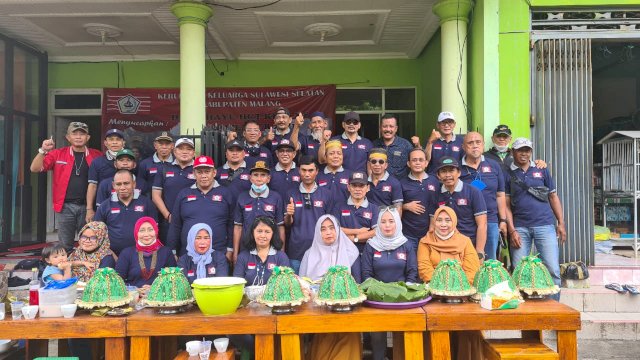 Tasyakuran Peringatan Hari Ulang Tahun ke-45 KKSS, di Pantai Sendang Biru, Desa Tambakrejo, Kecamatan Sumbermanjing Wetan, Kabupaten Malang, Minggu (21/11/2021).