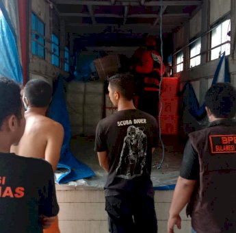 Bantaeng Dilanda Banjir, Sigap Plt Gubernur Sulsel Drop Bantuan Logistik