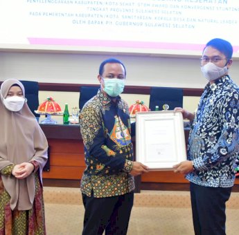 Sehari, Bupati Sinjai Terima Delapan Penghargaan