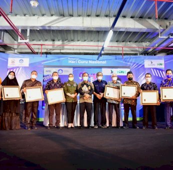 Andi Sudirman Sulaiman Launching Aplikasi Smart School Solusi Belajar di Tengah Pandemi