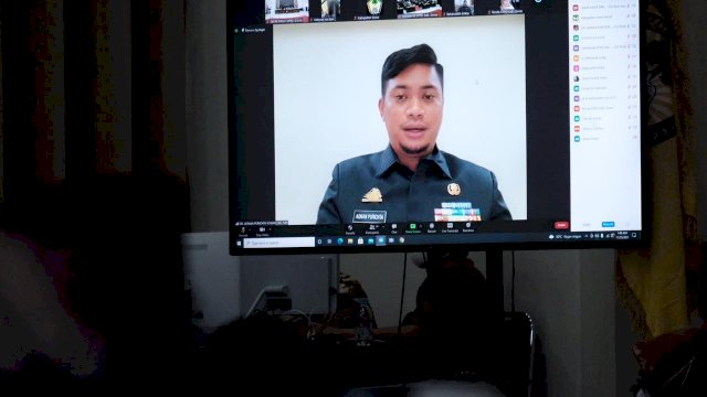 Bupati Gowa Adnan Purichta Ichsan, mengikuti Rapat Paripurna DPRD Kabupaten Gowa secara virtual.