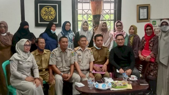 inas Kebudayaan Kota Palopo bakal gelar Parade Baju Pengantin Adat Luwu. Rencananya kegiatan tersebut akan dilaksanakan pada 24 November2021 di Merdeka Convention Center (MCH).