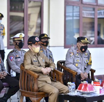 Hadiri Apel Operasi Zebra, Sekda Armiadi Sentil ASN yang Berkendara Sambil Main Ponsel