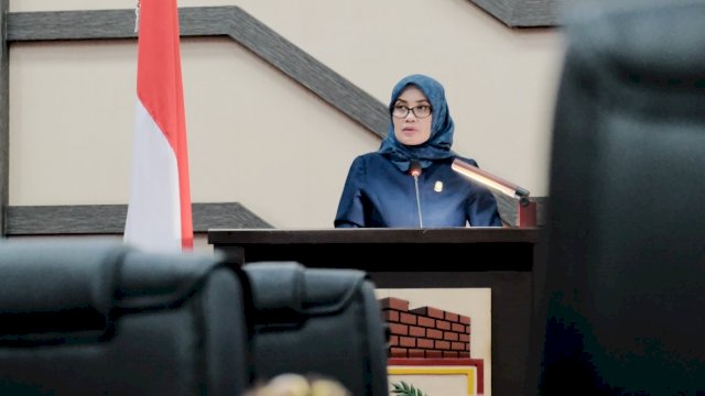 Wakil Ketua DPRD Makassar Andi Suhada Sappaile, membacakan Peraturan DPRD tentang Kunjungan Dapil (Kundapil) dan Konsultasi Publik, Selasa (16/11/2021).