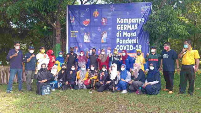 Dinas Kesehatan Kabupaten Soppeng menggelar kampanye gerakan masyarakat hidup sehat (Germas) di Lapangan kantor Bupati Soppeng, Jumat (03/12/2021).