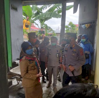 Kapolres Palopo Kunjungi Warga Salotellue, Bantu Benahi Tanggul Rusak