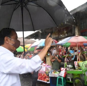 Presiden Jokowi Kunjungi Pasar Kertek Wonosobo, Ini Harapan Pedagang