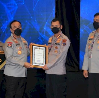 Anev Konsolidasi Humas Polri Tahun 2021, Polda Sumbar Terima Dua Penghargaan