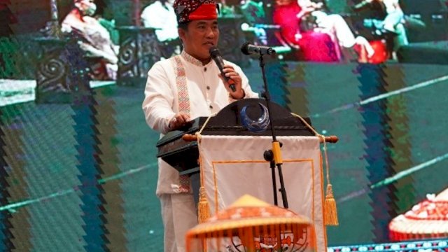 Mayjen TNI (Purn) Yulius Selvanus Lumbaa