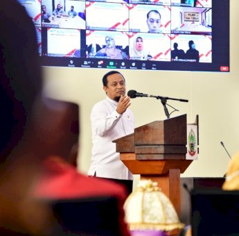 Andi Sudirman Serahkan DIPA dan Daftar Alokasi TKDD Tahun Anggaran 2022 Sulsel