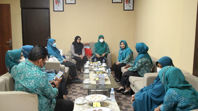 Ketua TP PKK Kabupaten Soppeng Nurjannah Andi Kaswadi menerima Tim Supervisi, Monitoring, Evaluasi dan Pelaporan (SEMP) TP PKK&nbsp; Provinsi Sulawesi Selatan, Jumat (03/12/2021).