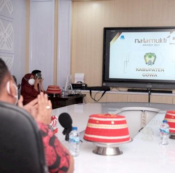 Tiga Kali Berturut-turut, Pemkab Gowa Terima Piala Natamukti