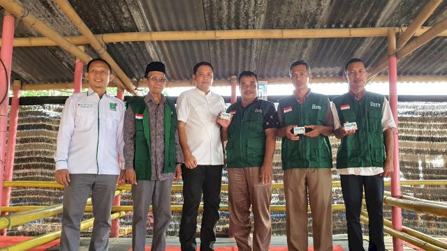 Sejumlah tokoh masyarakat Galsel Kabupaten Takalar, Sulawesi Selatan (Sulsel) resmi bergabung Partai Kebangkitan Bangsa (PKB).