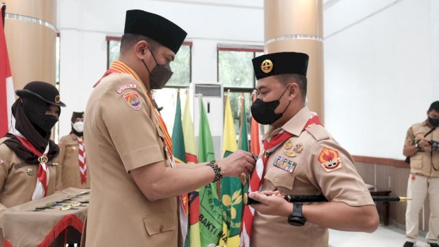 Pelantikan dan Orientasi Majelis Pembimbing dan Pimpinan Saka Tingkat Cabang Se-Kwartir Cabang Gowa, di Baruga Karaeng Galesong Kantor Bupati Gowa, Rabu (22/12/2021).