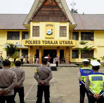 Persiapan Pengamanan Natal dan Tahun Baru, Polres Toraja Utara Gelar Apel Pasukan Ops Lilin 2021