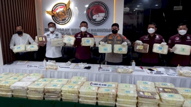 Konferensi Pers Pengungkapan 147 Kilogram Sabu, di Polda Mereo Jaya, Kamis (23/12/2021).