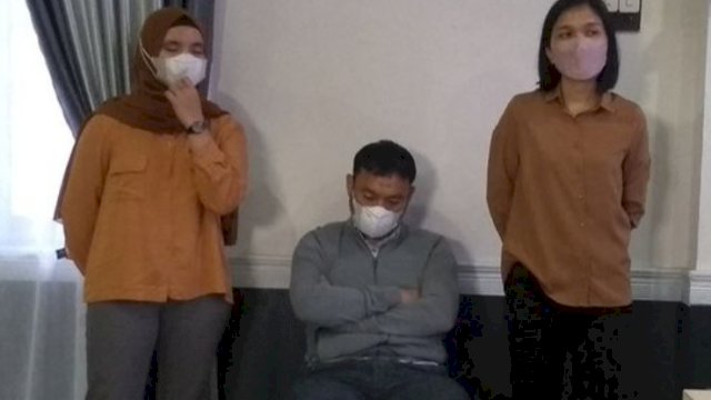 HSM (tengah) Pelaku Pemukulan yang Viral di Media Sosial di Salah Satu Minimarker di Kota Medan beberapa waktu lalu.