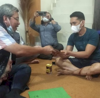 Kakak Beradik di Toraja Meninggal Akibat Kebakaran, Plt Gubernur Sulsel Sampaikan Duka dan Berikan Santunan