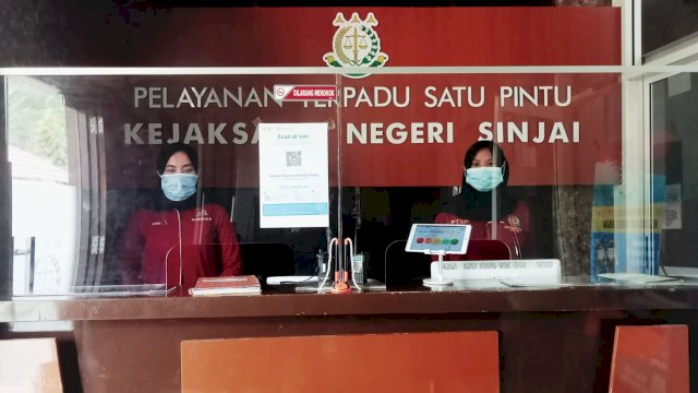 Loket Pelayanan di Kantor Kejaksaan Sinjai, Senin (27/12/2021).