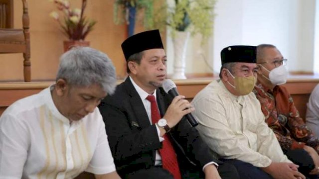 Wakil Gubernur Kaltim Hadi Mulyadi (baju hitam), saat menghadiri doa dan syukuran atas Capaian Bapenda Kaltim selama 2021, di Aula Kantor Bapenda, Jalan MT Haryono Kota Samarinda, Jumat (31/12/2021).