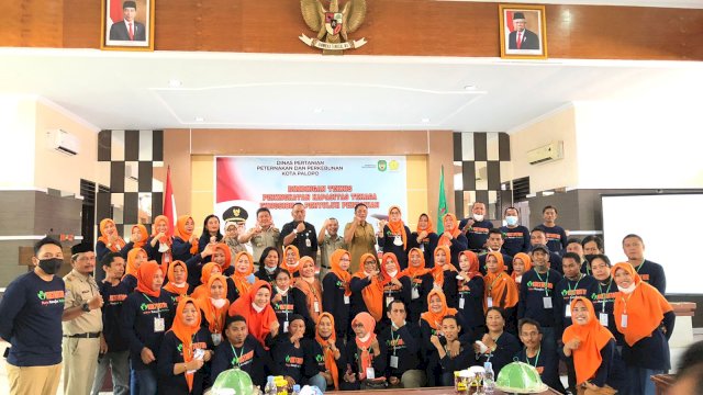 Sebanyak 60 penyuluh pertanian mengikuti Bimbingan Teknis (Bimtek) peningkatan kapasitas tenaga fungsional penyuluh pertanian di auditorium Saokotae Palopo, Selasa (16/11/21).