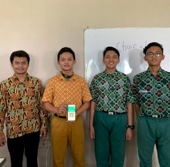 Salut! Tiga Santri Ini Berhasil Ciptakan Aplikasi Media Pembelajaran “E-Syarat” untuk Tunarunggu