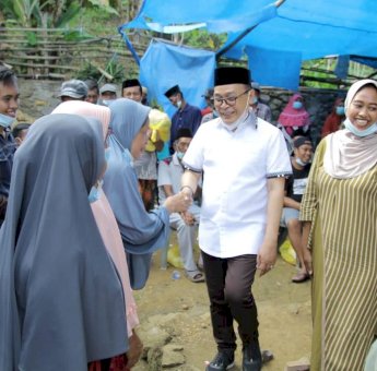 Warga Soppeng Sebut Anggota DPR RI Supriansa &ldquo;Maperru&rsquo; Na Marinngerang&rdquo;