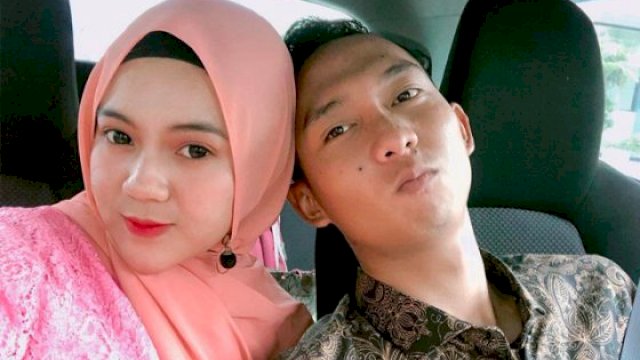 Novia Widyasari Rahayu bersama kekasihnya Bripda Randi.